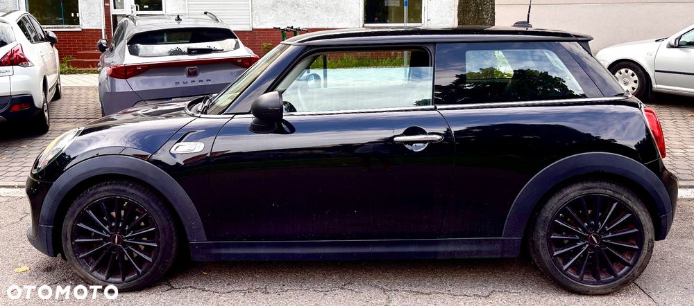 MINI Cooper Standard - 2