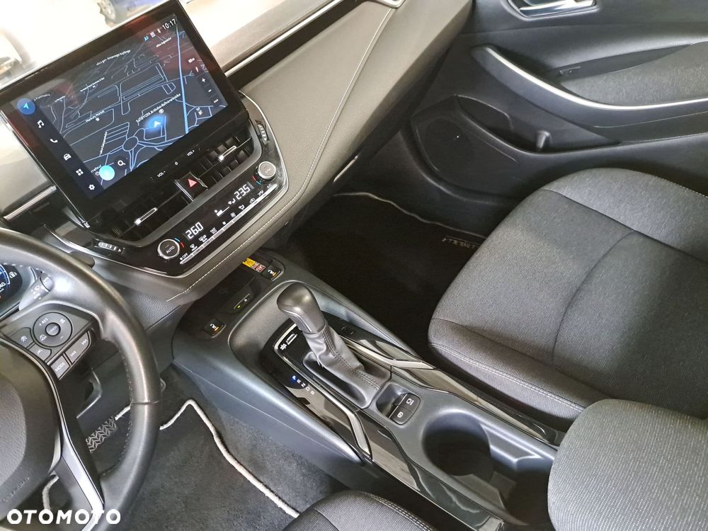 Toyota Corolla 1.8 Hybrid Comfort - 29