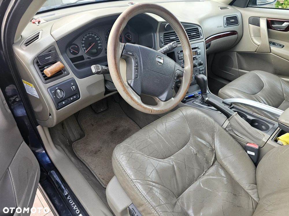 Volvo XC 70 AWD Momentum - 14
