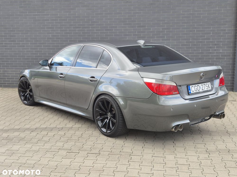 BMW Seria 5 2004 photo 4