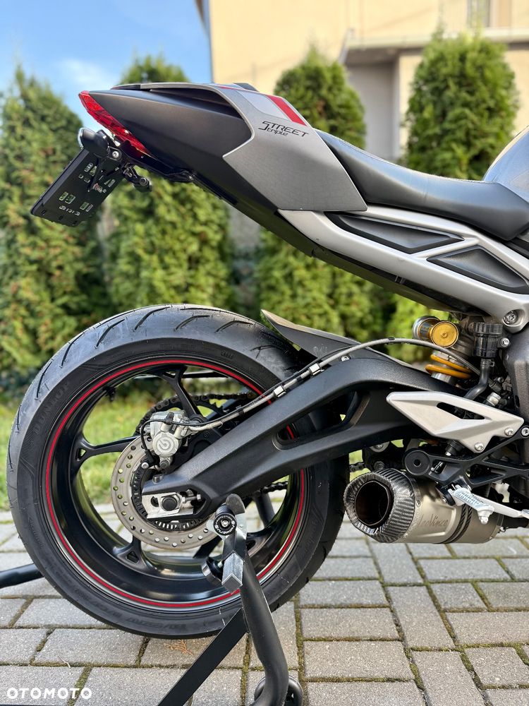 Triumph Street Triple - 3