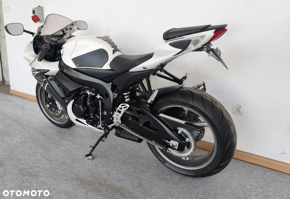 Suzuki GSX-R - 13