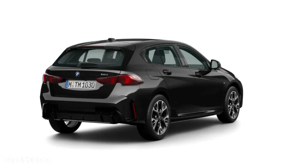 BMW 118D 2025 photo 3