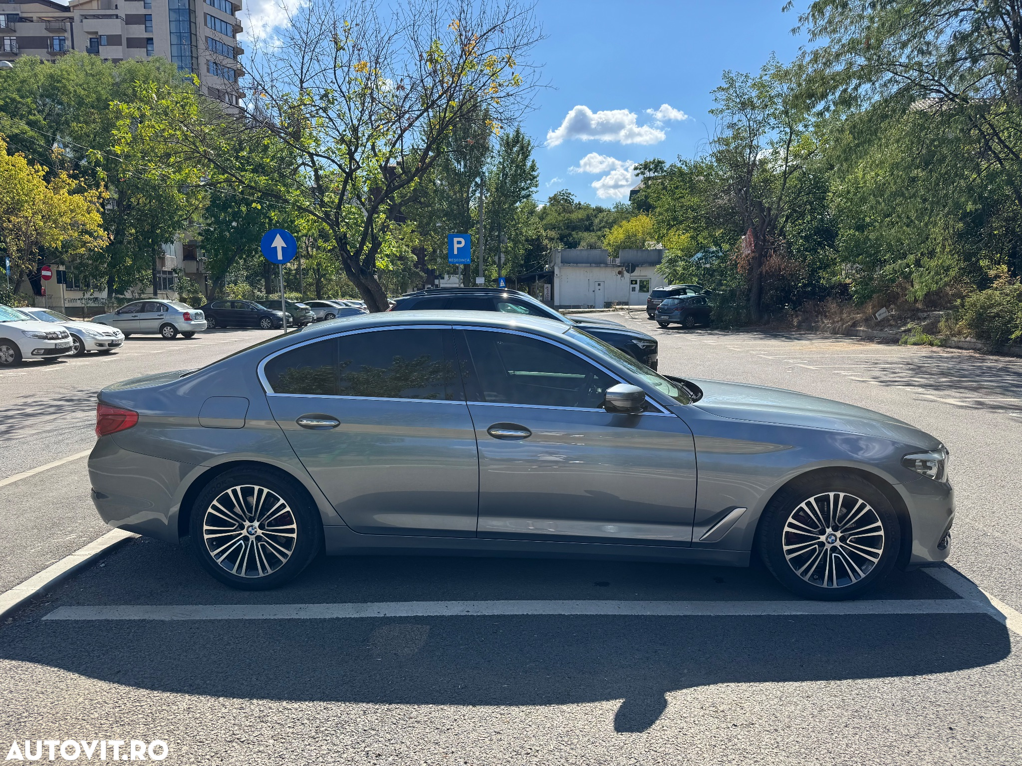 BMW Seria 5 520d AT - 9