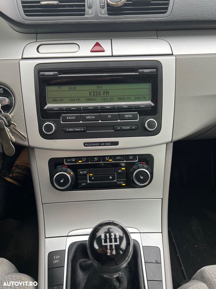 Volkswagen Passat 2.0 TDI Comfortline DPF - 13
