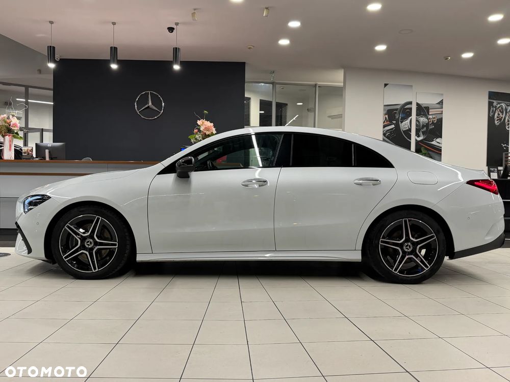 Mercedes-Benz CLA 200 AMG Line 7G-DCT - 2