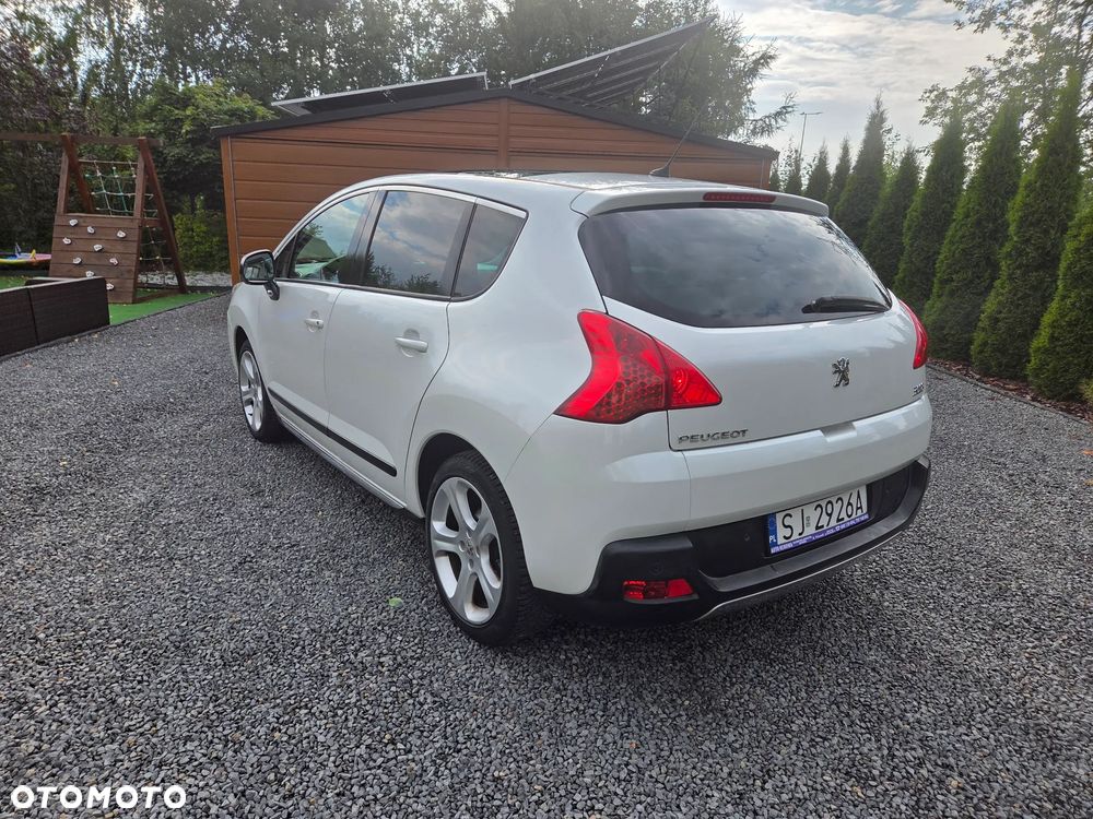 Peugeot 3008 HDi FAP 160 Automatik Roland Garros - 4
