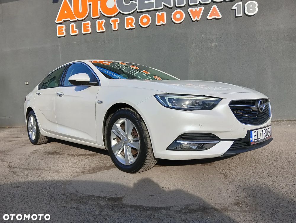 Opel Insignia 1.5 T Enjoy S&S - 9