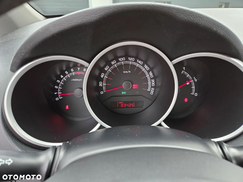 Kia Venga 1.4 CVVT Business Line - 12