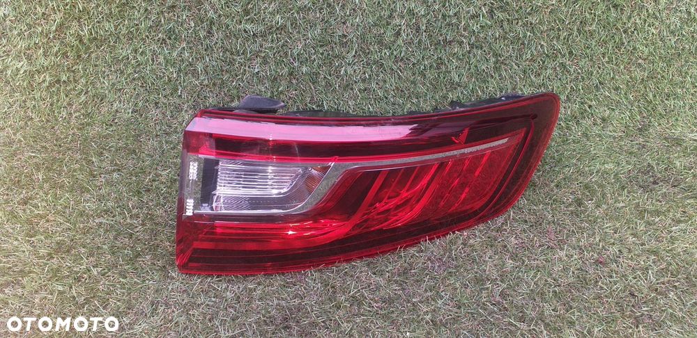 lampa lewa lub prawa tylna megane iv kombi - 1