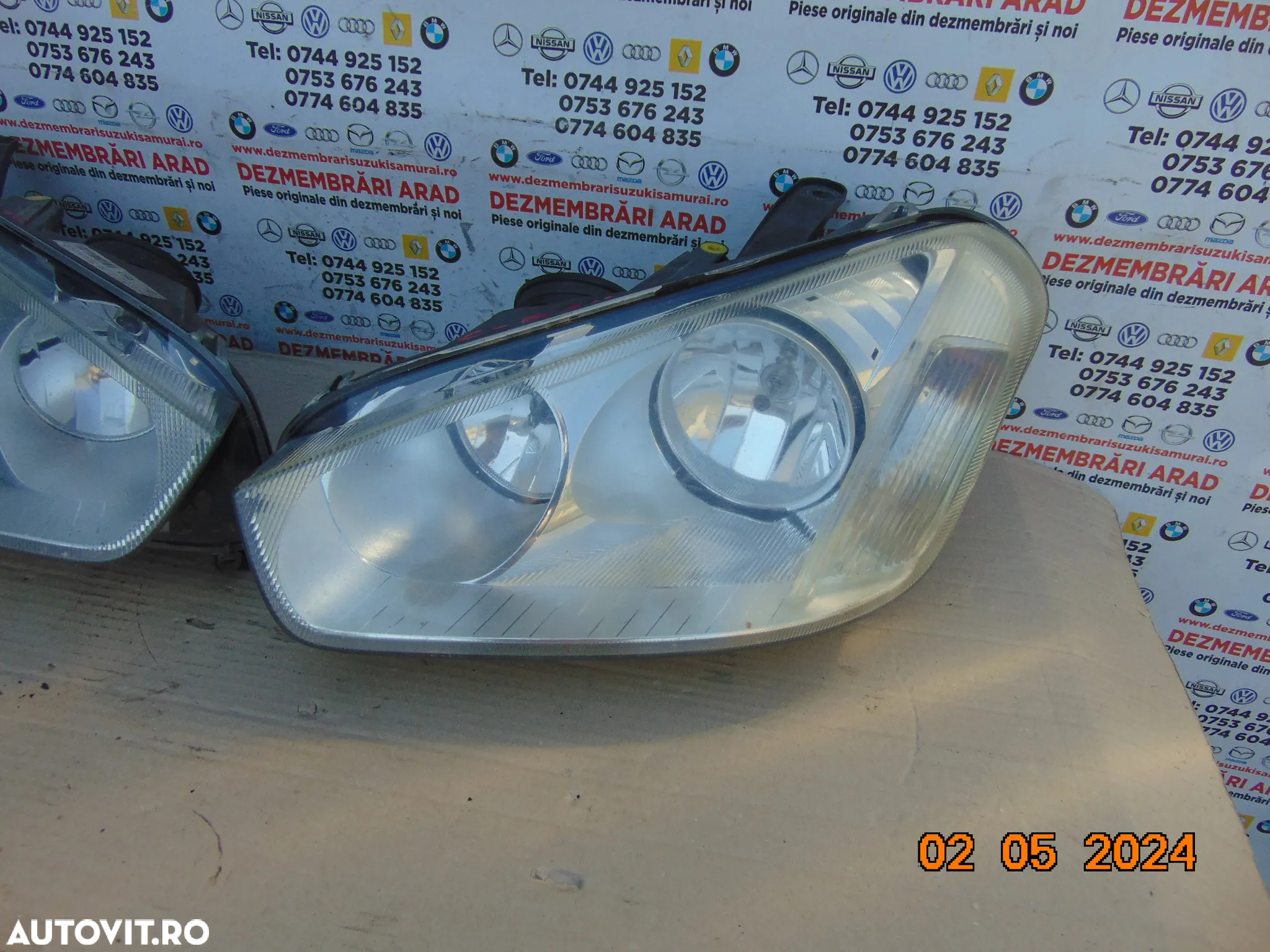 Far Ford Focus C Max -2010 faruri stanga dreapta c max facelift - 2