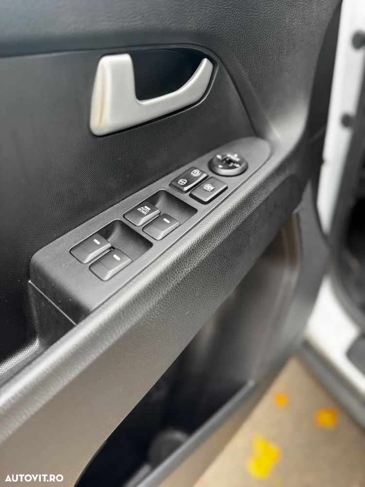 Kia Sportage 1.6 GSL MT 4x2 STYLE - 13