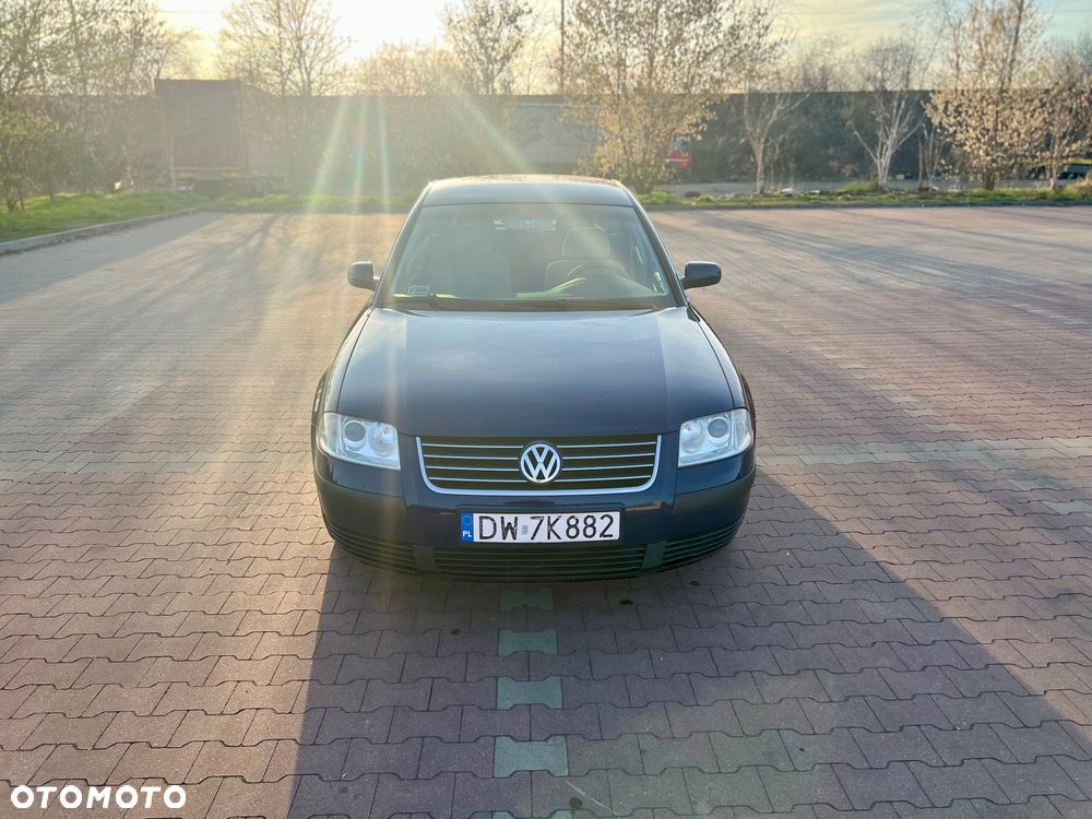 Volkswagen Passat - 2