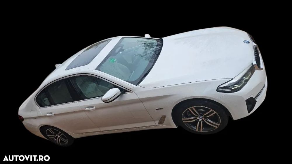 BMW Seria 5 530e Aut. Luxury Line - 8