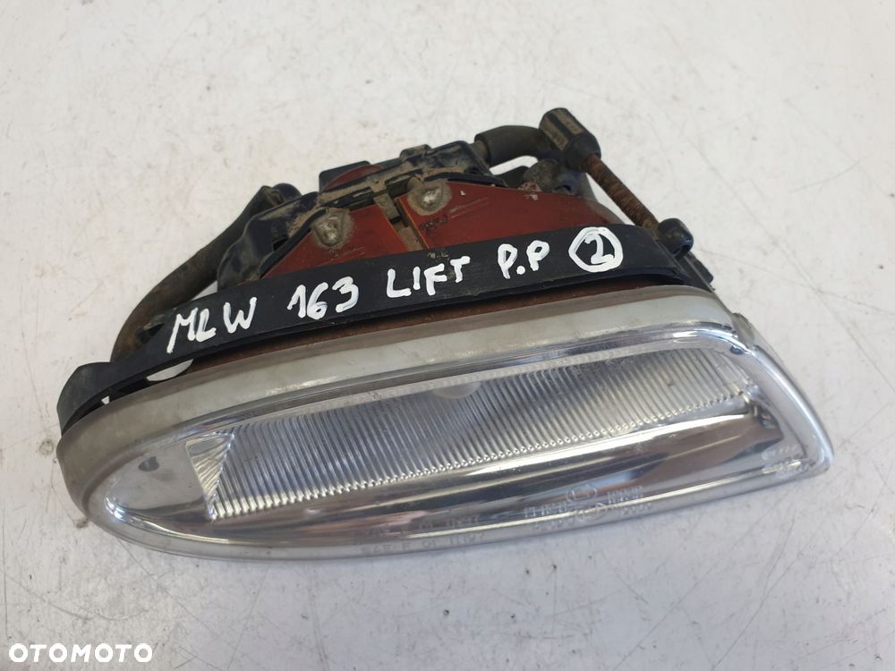 Mercedes ML W163 lift PRZEDNI HALOGEN prawy przód - 2