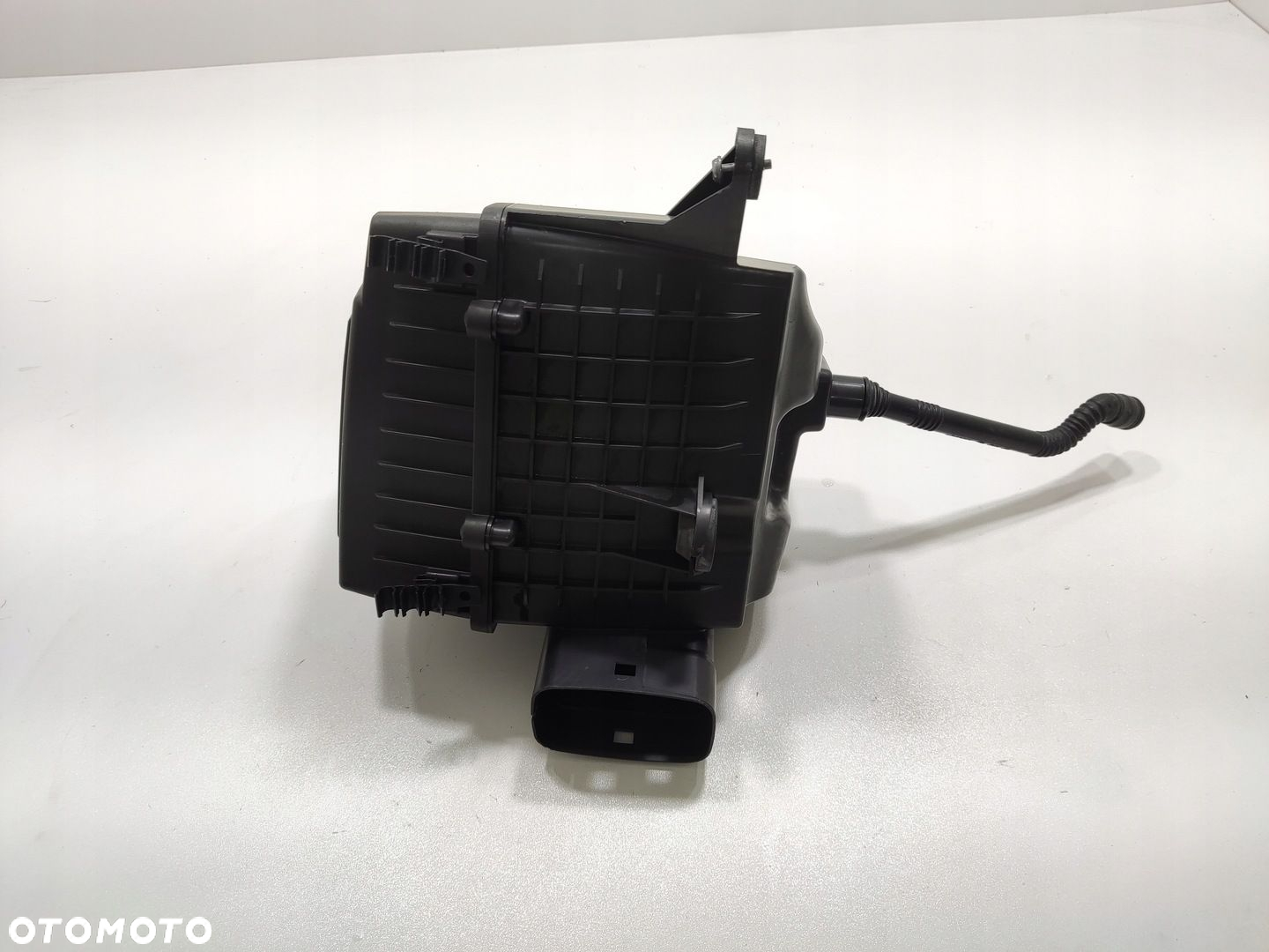OBUDOWA FILTRA POWIETRZA AUDI A1 I 8X 1.6 TDI 2010-2014 6R0129601C - 2