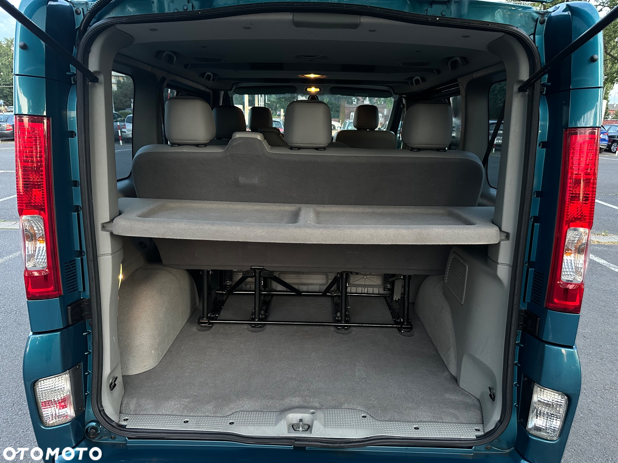 Renault Trafic - 13