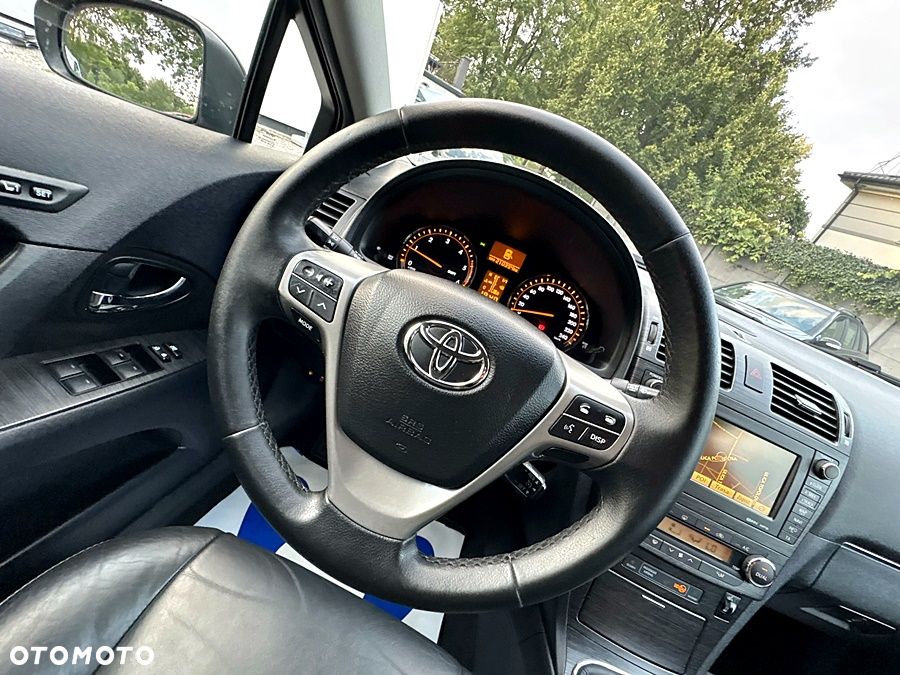 Toyota Avensis 2.0 D-4D Sol plus+NAVI - 25