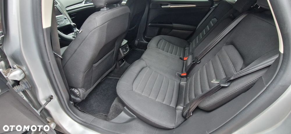 Ford Mondeo SW 2.0 TDCi S&S Trend - 19