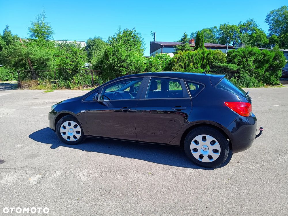 Opel Astra 1.4 Enjoy - 4