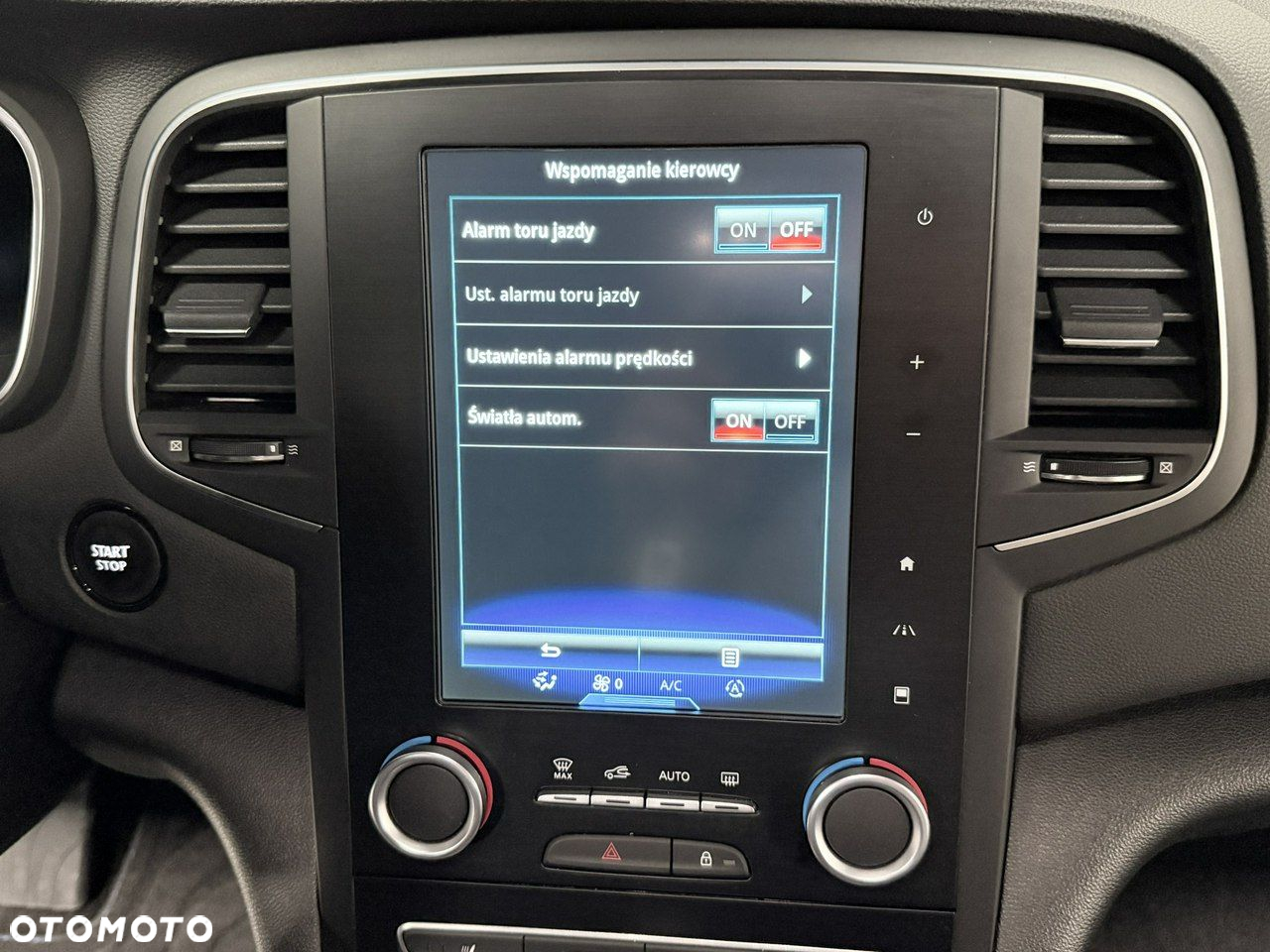 Renault Megane ENERGY TCe 205 EDC GT - 31