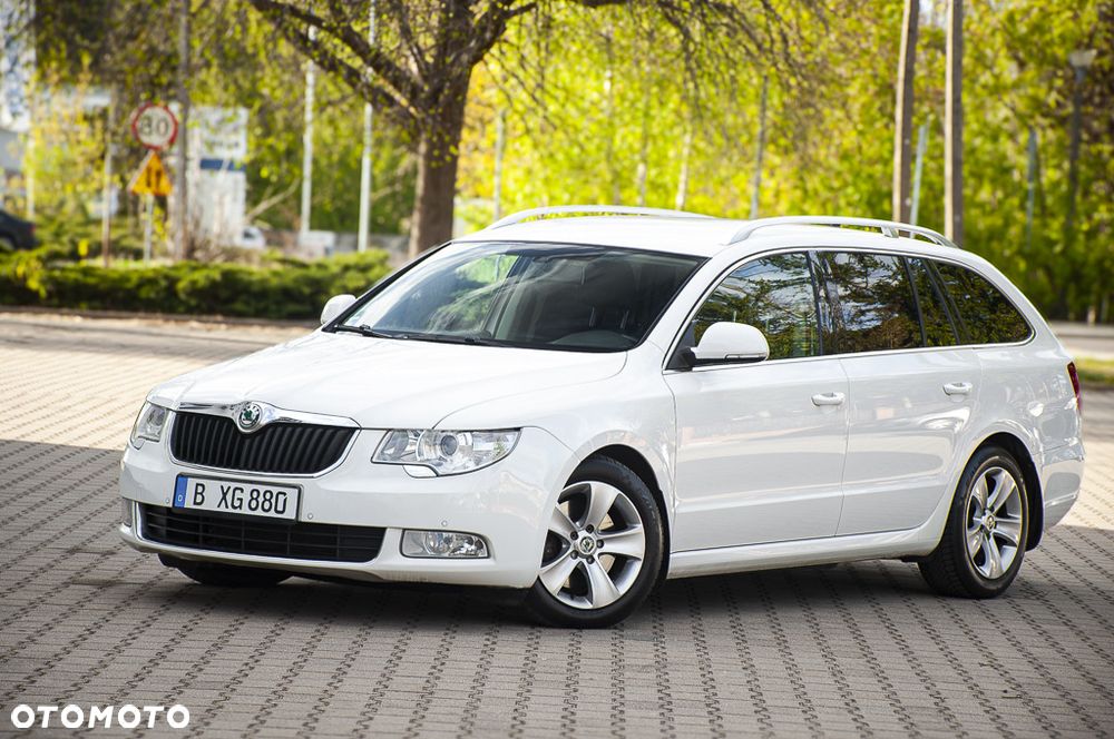 Skoda Superb 2.0 TDI DSG Ambition - 17