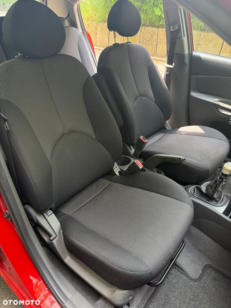 Kia Rio 1.6 Sport - 17