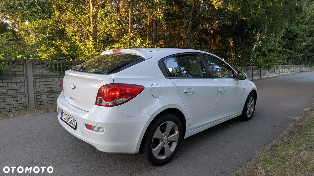 Chevrolet Cruze 1.7TD LT+ - 12