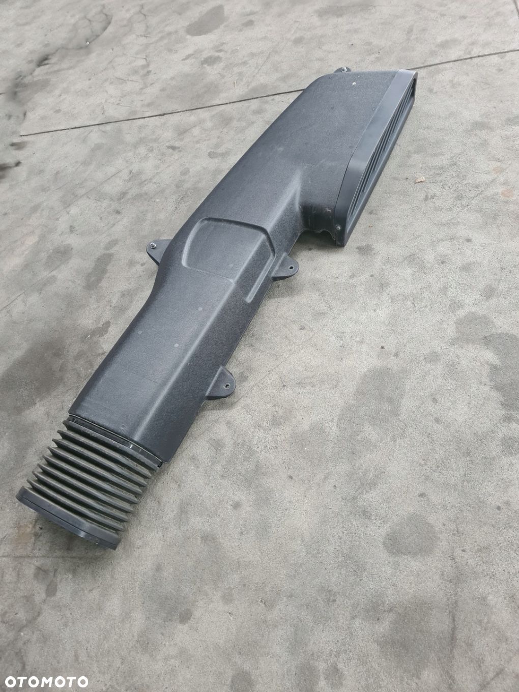 KOMIN WLOT POWIETRZA KABINY FORD F-MAX 500 TRUCKS EURO 6 - 1