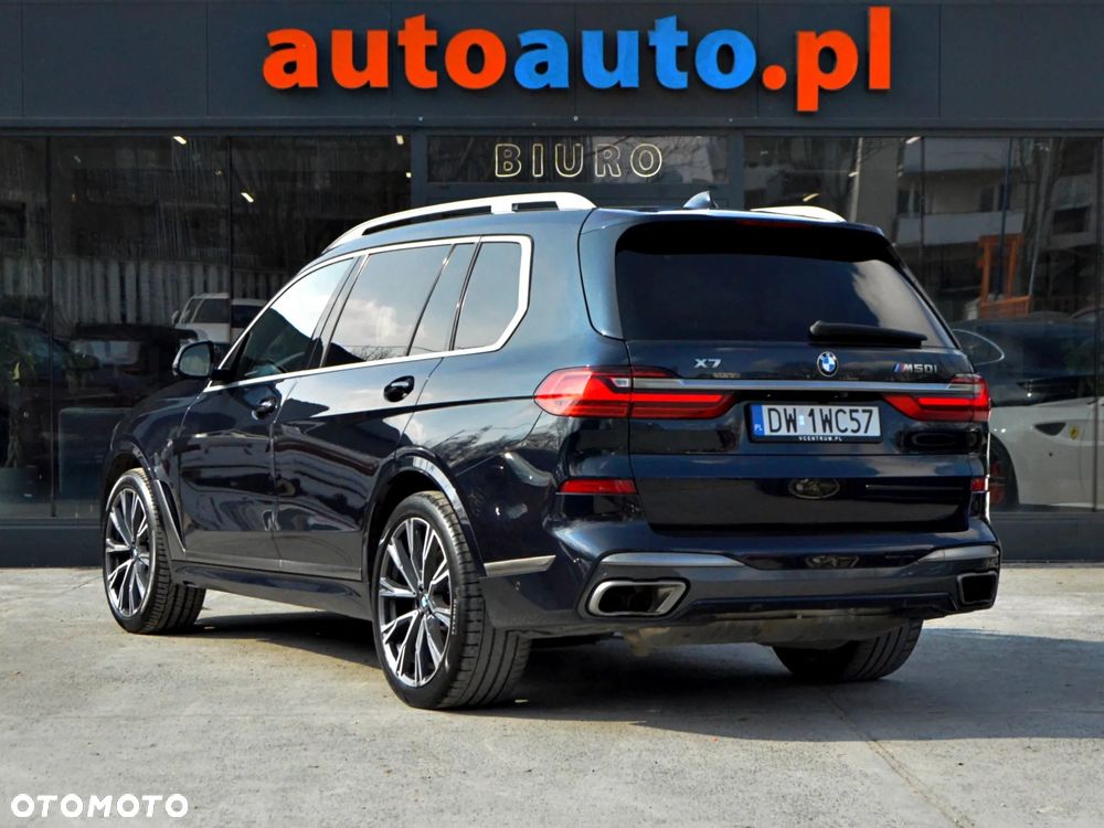BMW X7 - 7