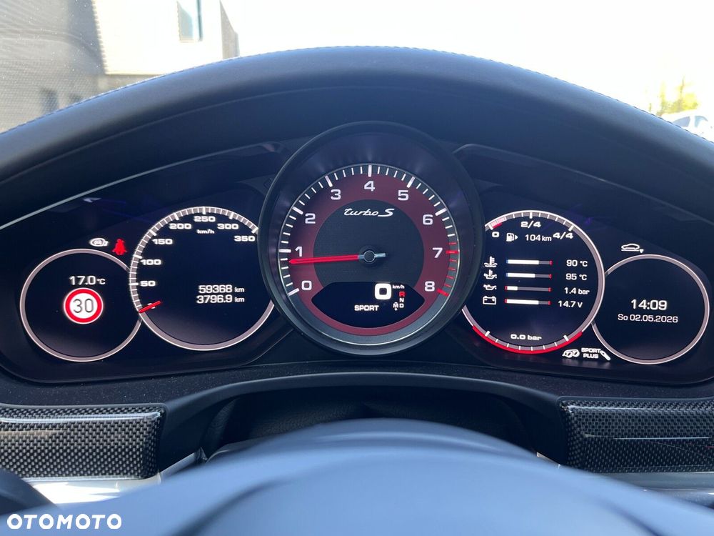 Porsche Panamera - 17