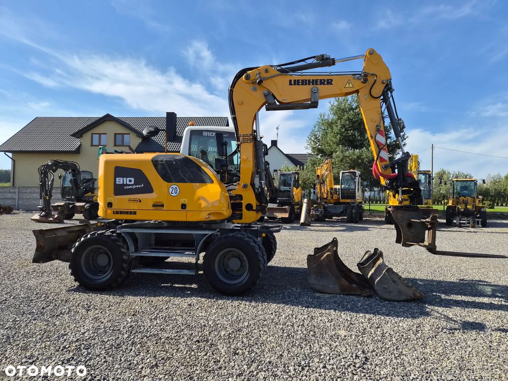 Liebherr A 910 Compact - 6