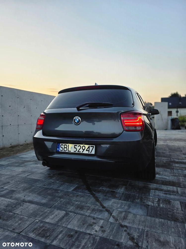BMW Seria 1 116d Sport Line - 8