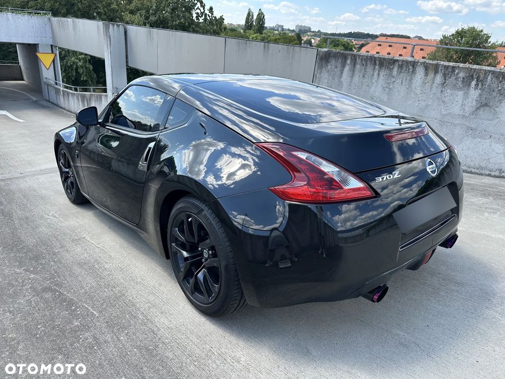 Nissan 370 Z Black Edition - 13