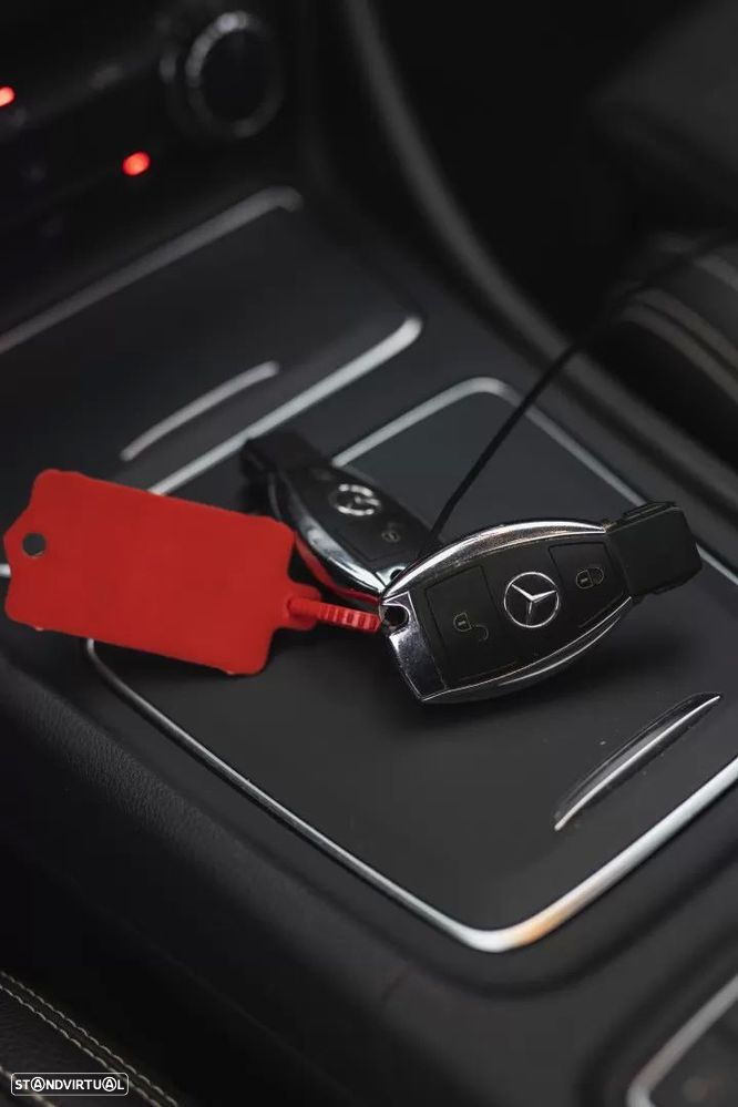 Mercedes-Benz CLA 200 d Shooting Brake AMG Line Aut. - 12