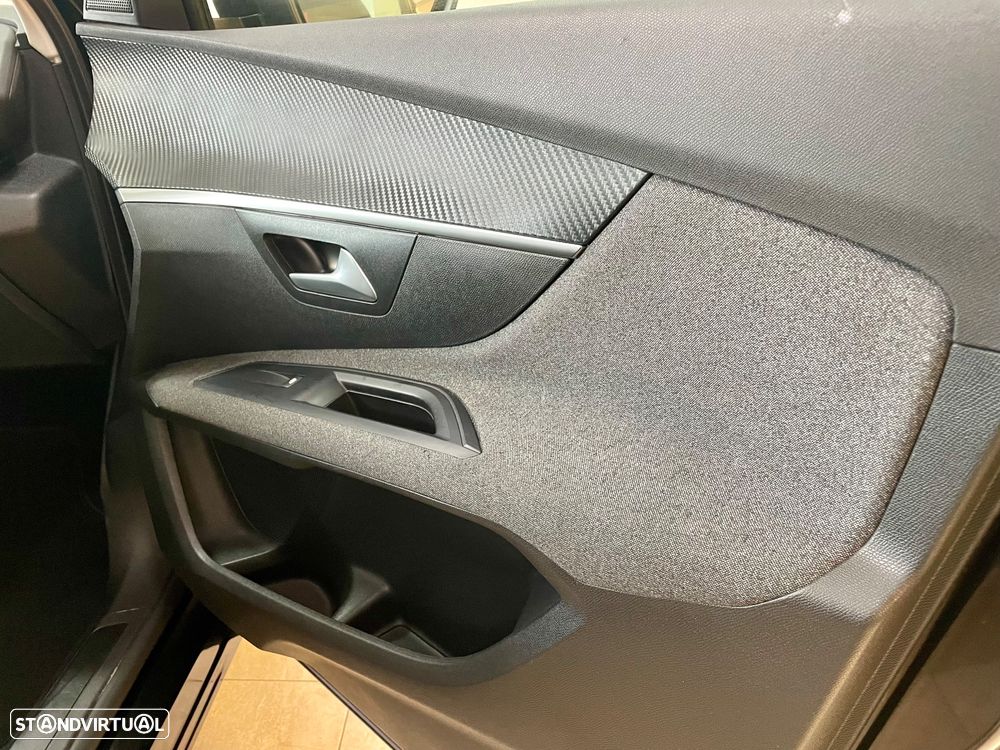 Peugeot 5008 BlueHDI 130 Allure - 28