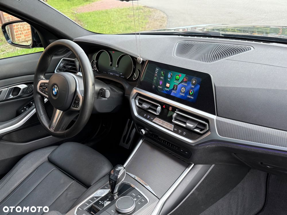 BMW Seria 3 330i M Sport sport - 18