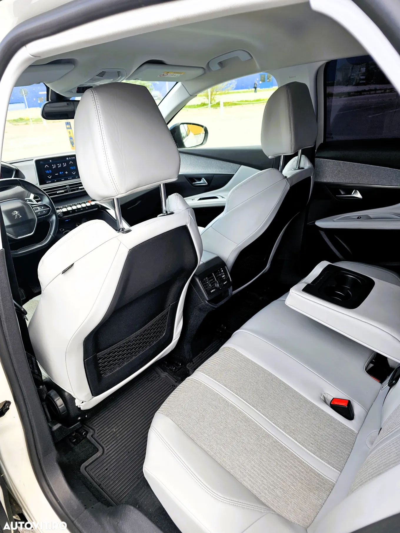 Peugeot 3008 1.6 THP EAT6 Allure - 13