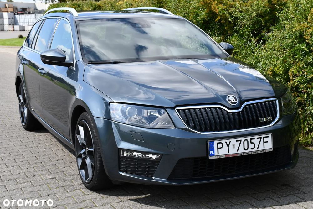 Skoda Octavia 2.0 TDI RS DSG - 2