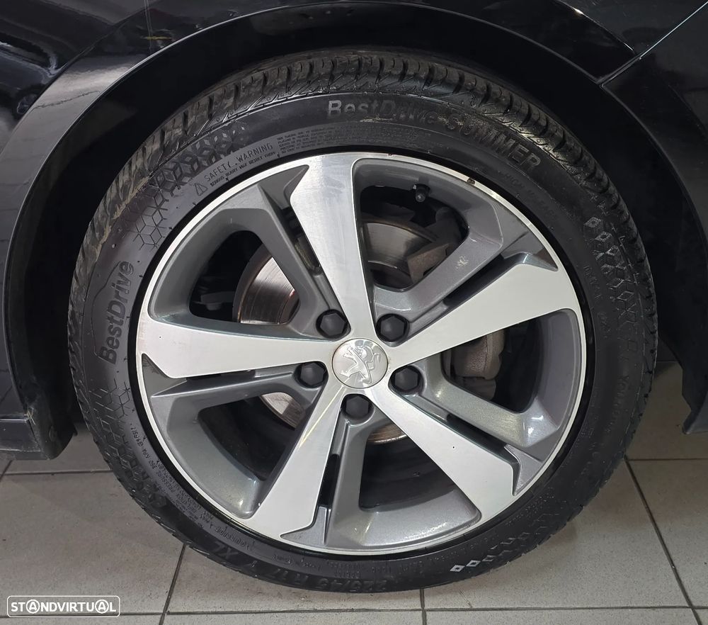 Peugeot 308 SW 1.2 PureTech GT Line - 4