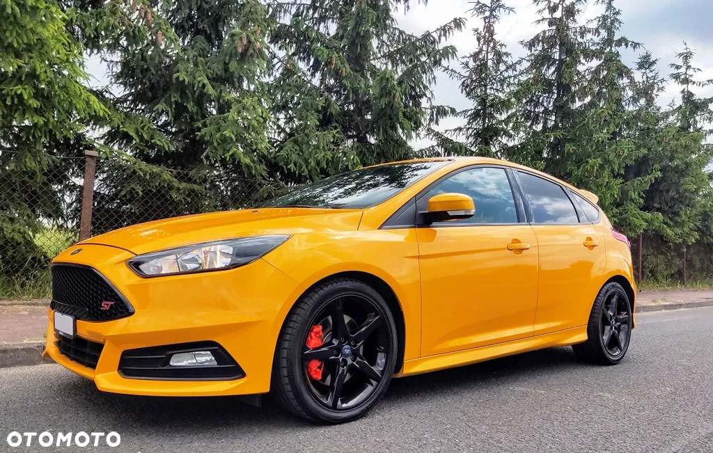 Ford Focus ST - 35