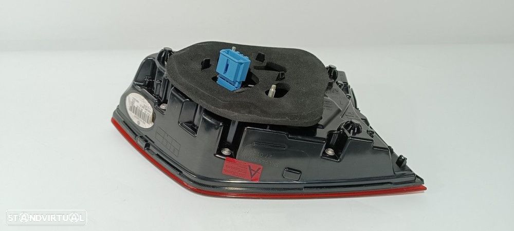 FAROLIM TRASEIRO ESQUERDO VOLKSWAGEN TIGUAN ADVANCE BMT - 3