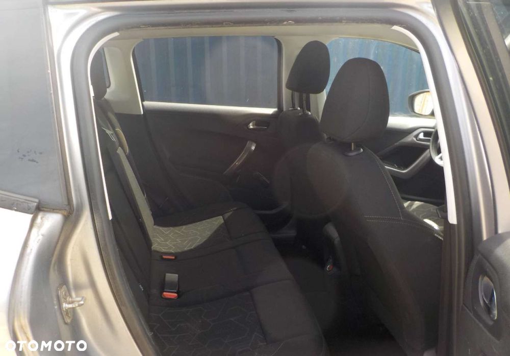 Peugeot 2008 - 16