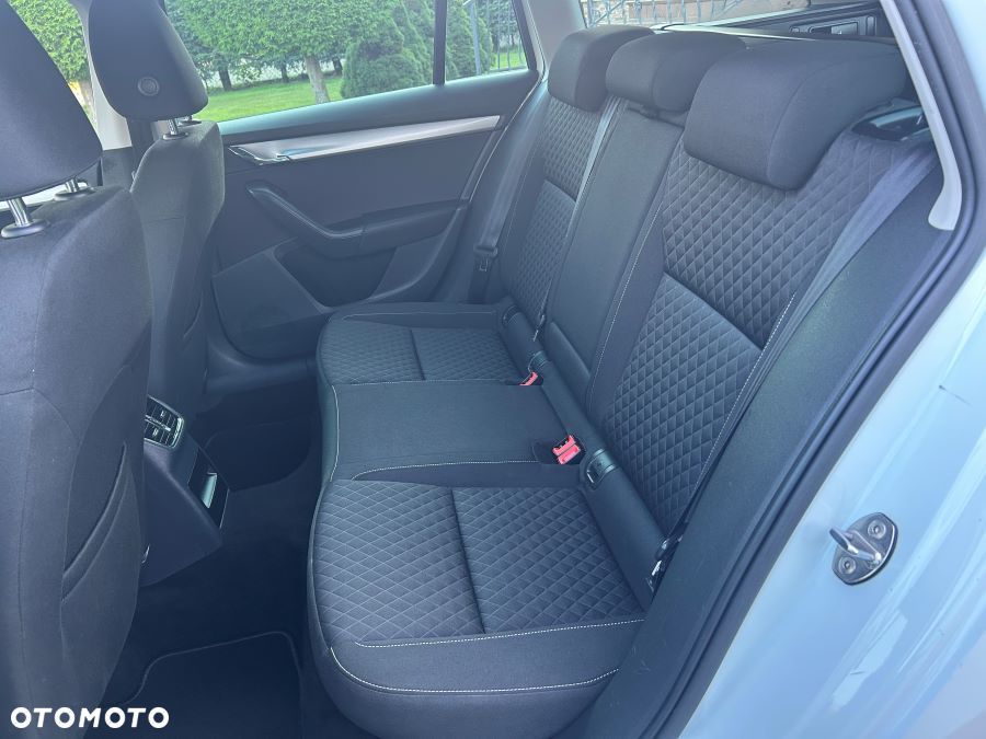 Skoda Octavia 2.0 TDI (Green tec) 4x4 Ambition - 18