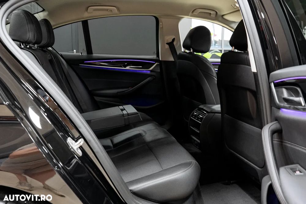 BMW Seria 5 520d xDrive Aut. Sport Line - 30