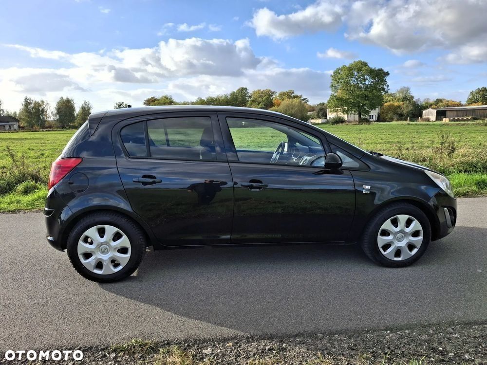 Opel Corsa 1.4 16V 150 Jahre - 11