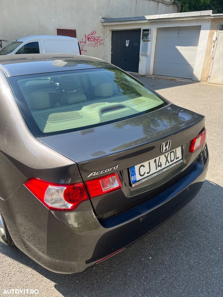 Honda Accord 2.0i Executive - 6