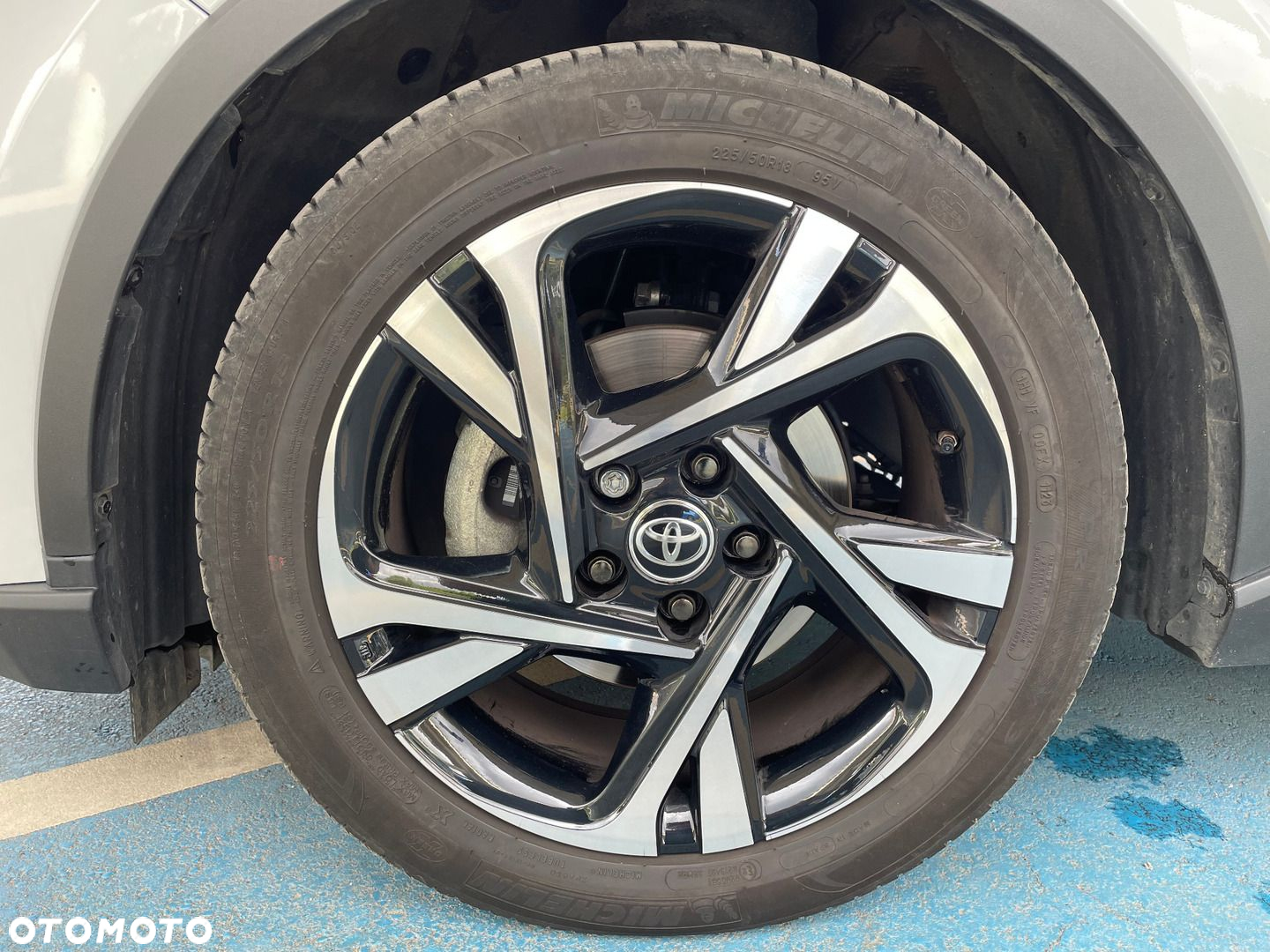 Toyota C-HR - 17