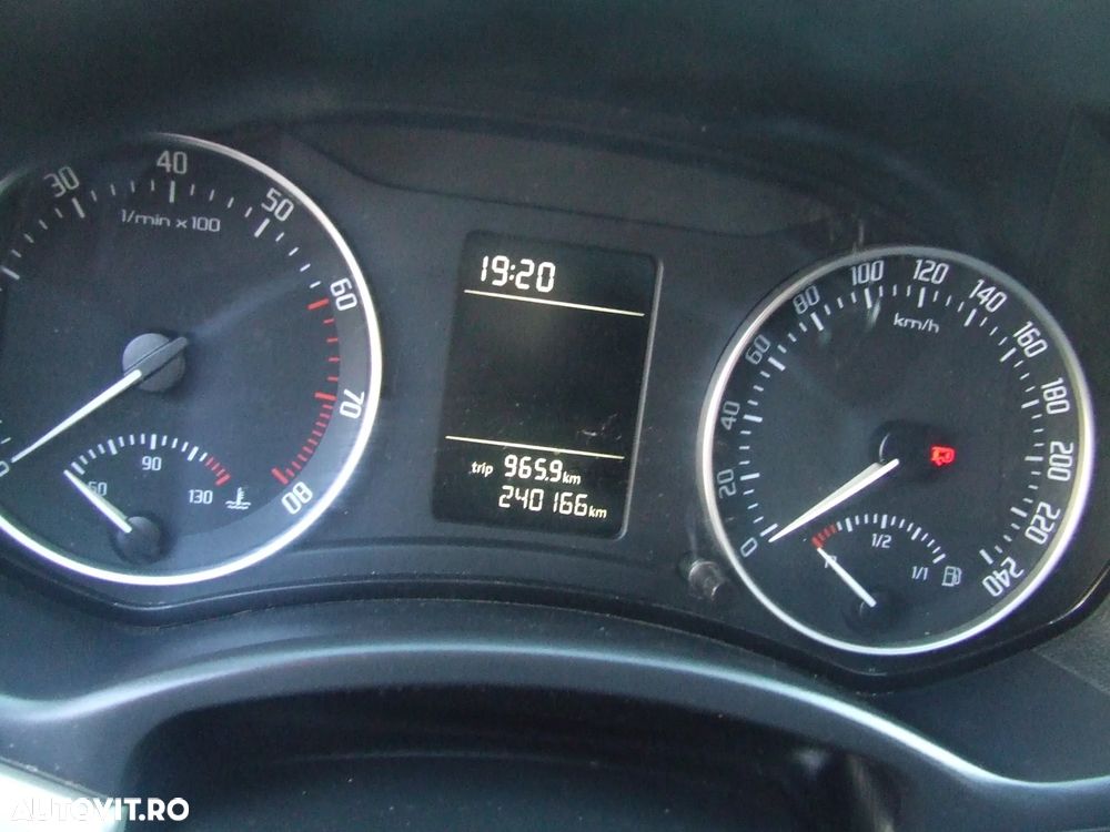 Skoda Octavia 1.8 TSI Drive - 7