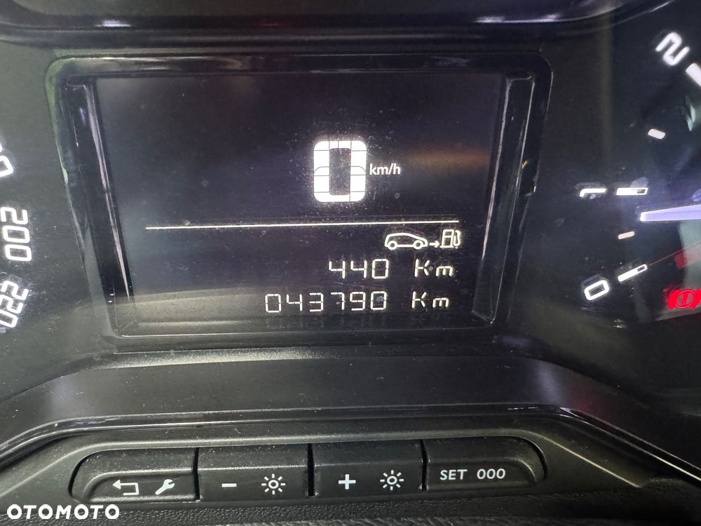 Citroën C3 1.2 PureTech GPF Shine - 15